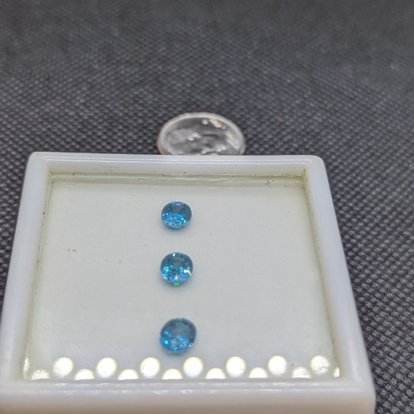 Set of 3 oval blue zircons - Picture 2 of 4